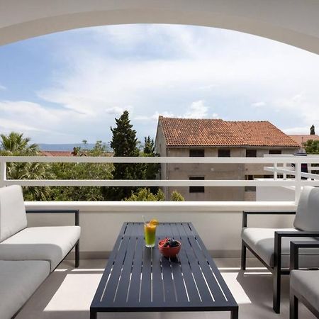 Holiday In Bol **** Blue Exterior foto